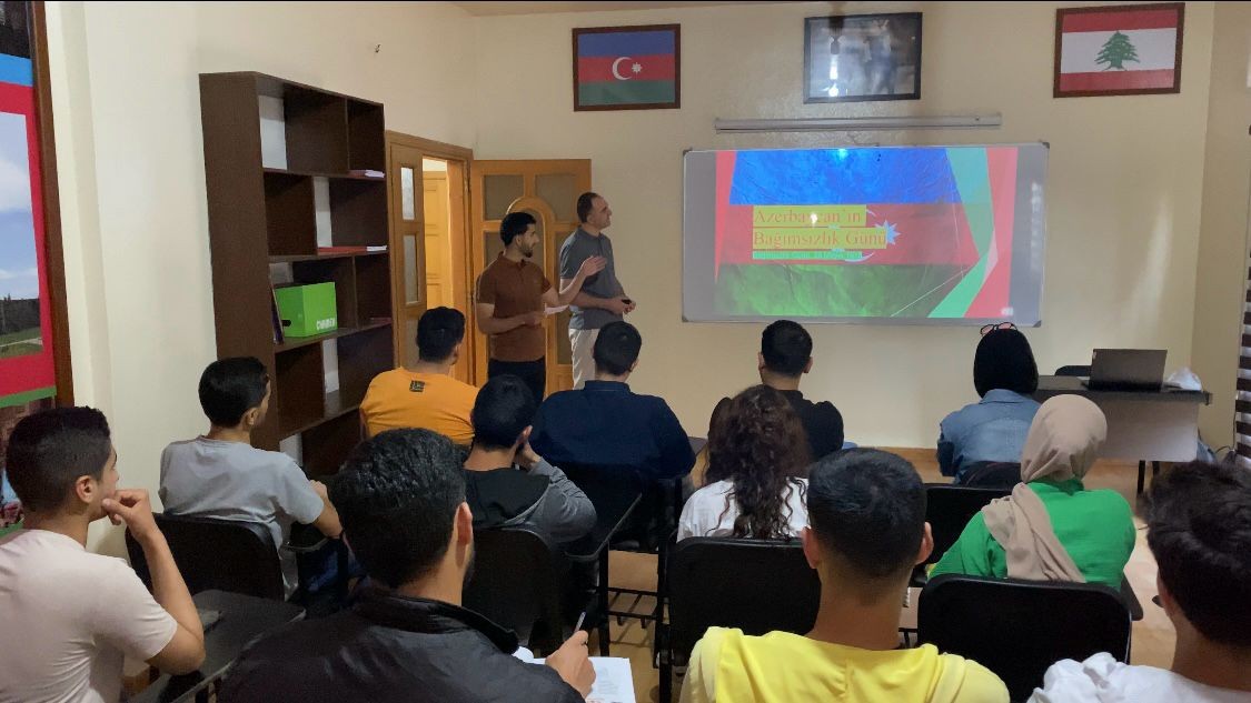Livanda Müstəqillik Günümüz qeyd olunub - FOTO